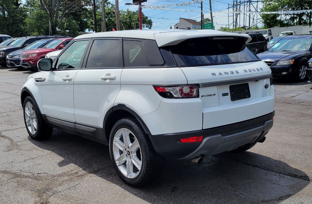 2013 Land Rover Range Rover Evoque Image 4