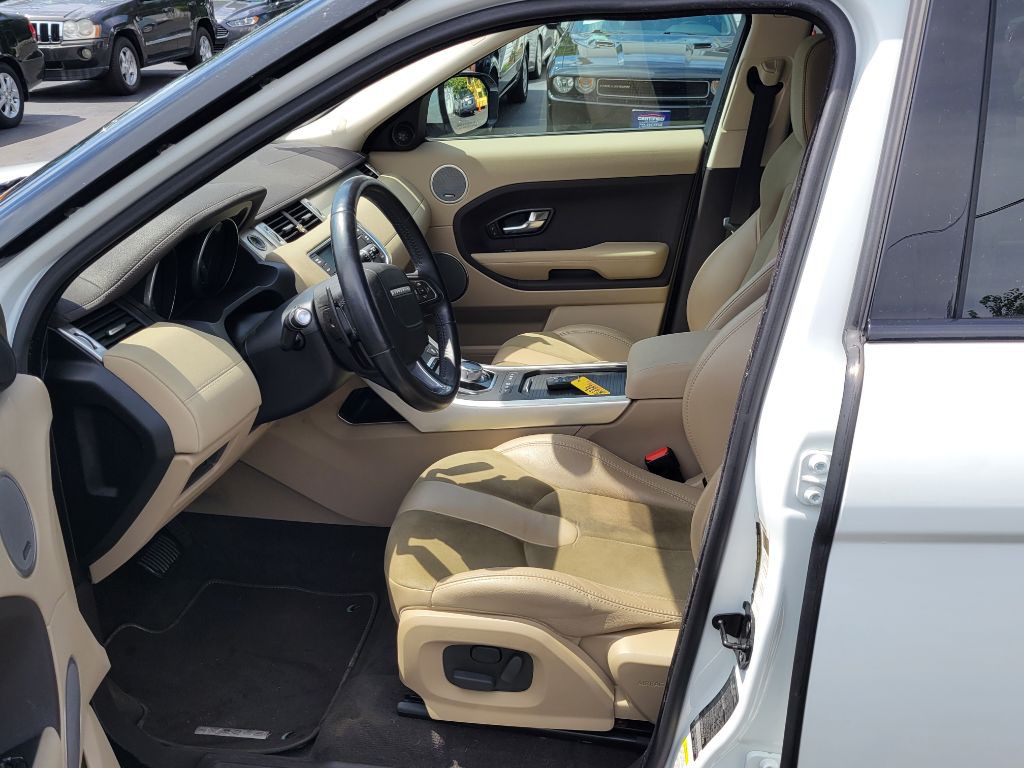 2013 Land Rover Range Rover Evoque Image 9