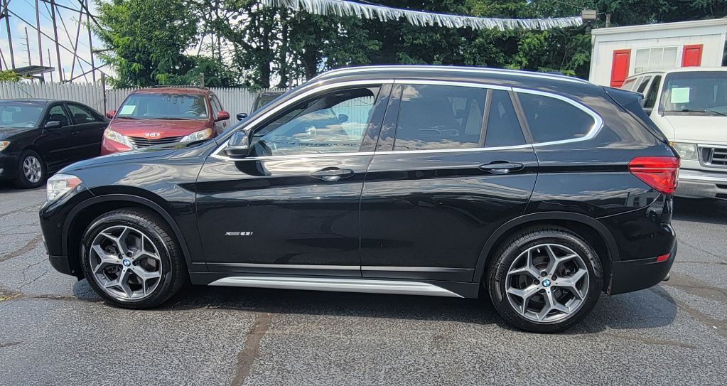 2016 BMW X1 Image 2