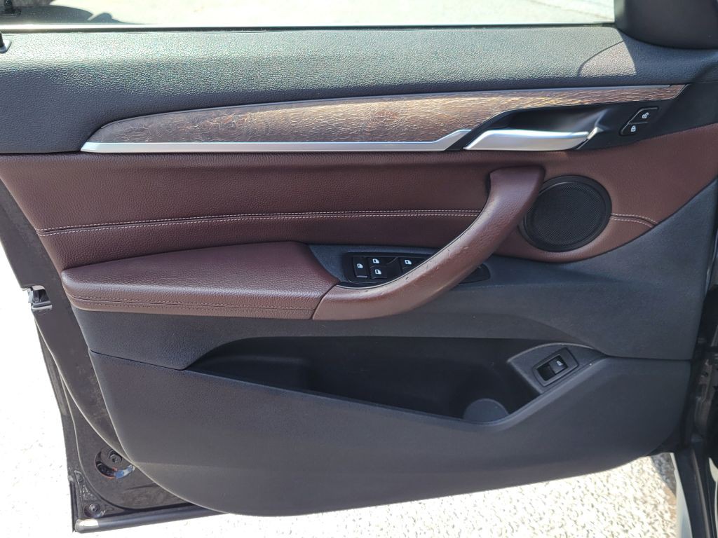 2016 BMW X1 Image 15