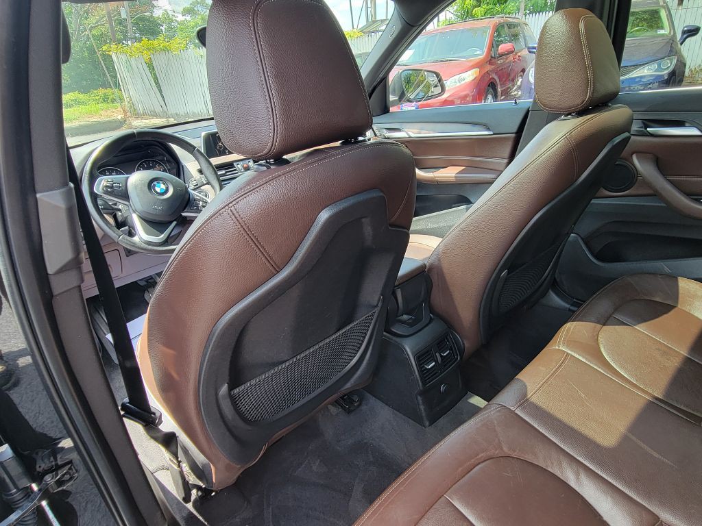 2016 BMW X1 Image 18