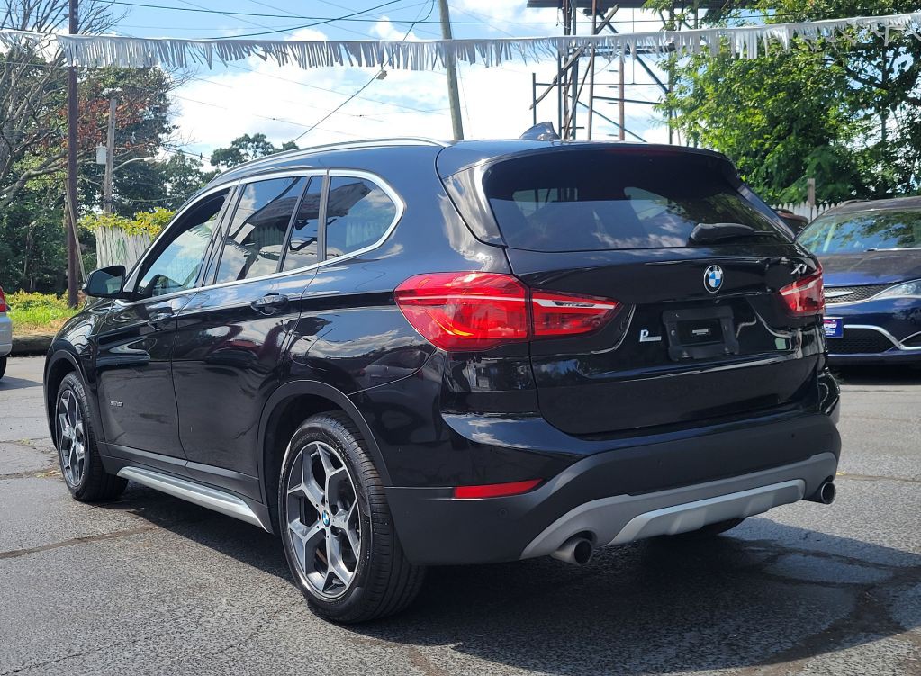 2016 BMW X1 Image 6