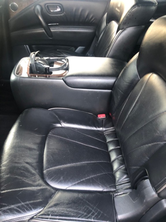 2011 INFINITI QX56 Image 22