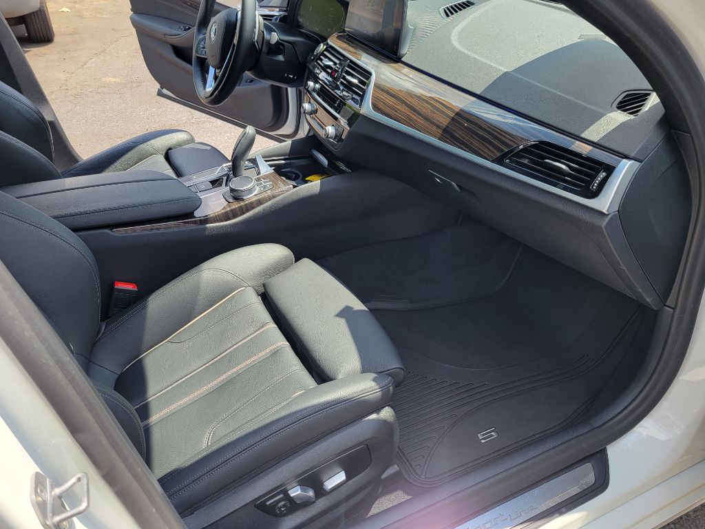 2020 BMW 5 Series Image 23