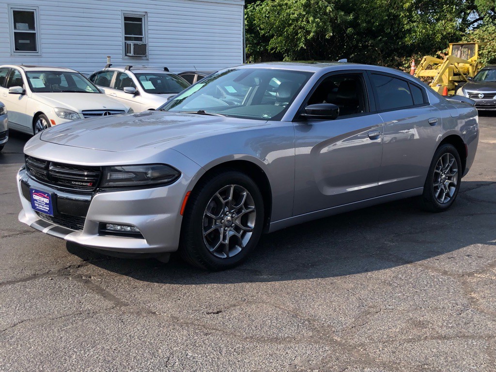 2017 Dodge Charger Image 2