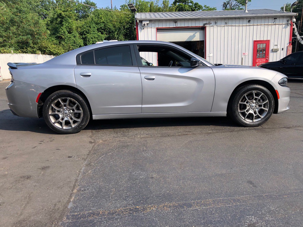 2017 Dodge Charger Image 9