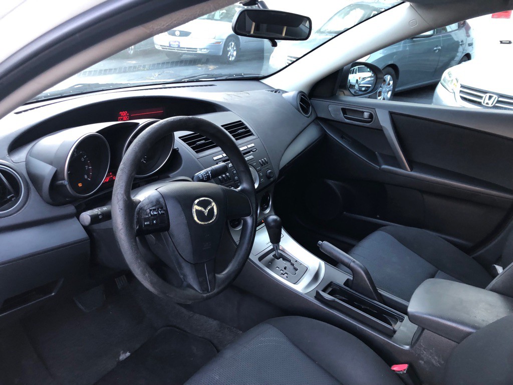 2010 Mazda Mazda3 Image 10