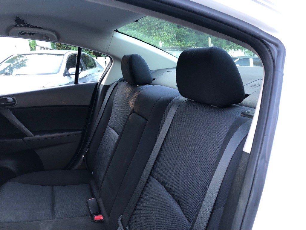 2010 Mazda Mazda3 Image 14