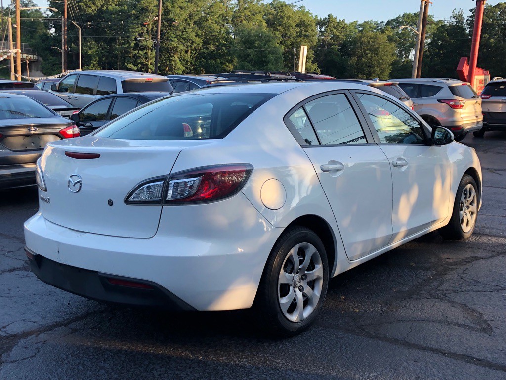 2010 Mazda Mazda3 Image 3
