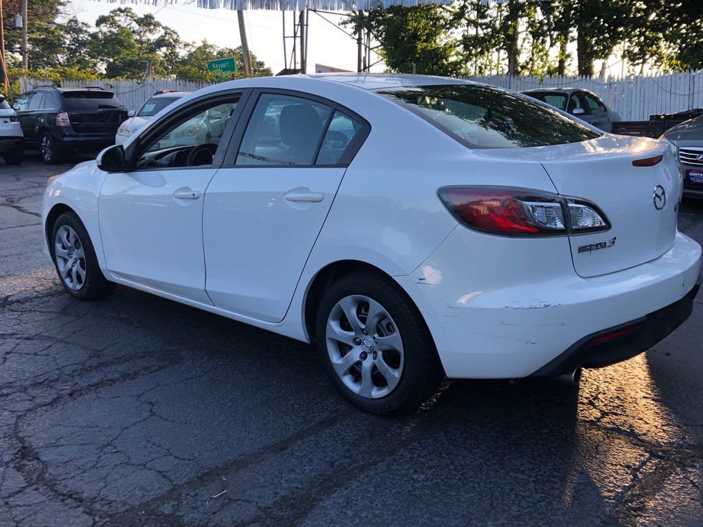 2010 Mazda Mazda3 Image 5