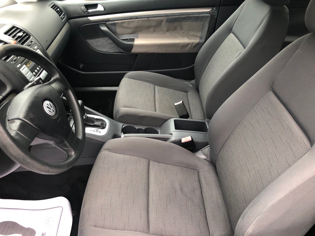 2007 Volkswagen Rabbit Image 12