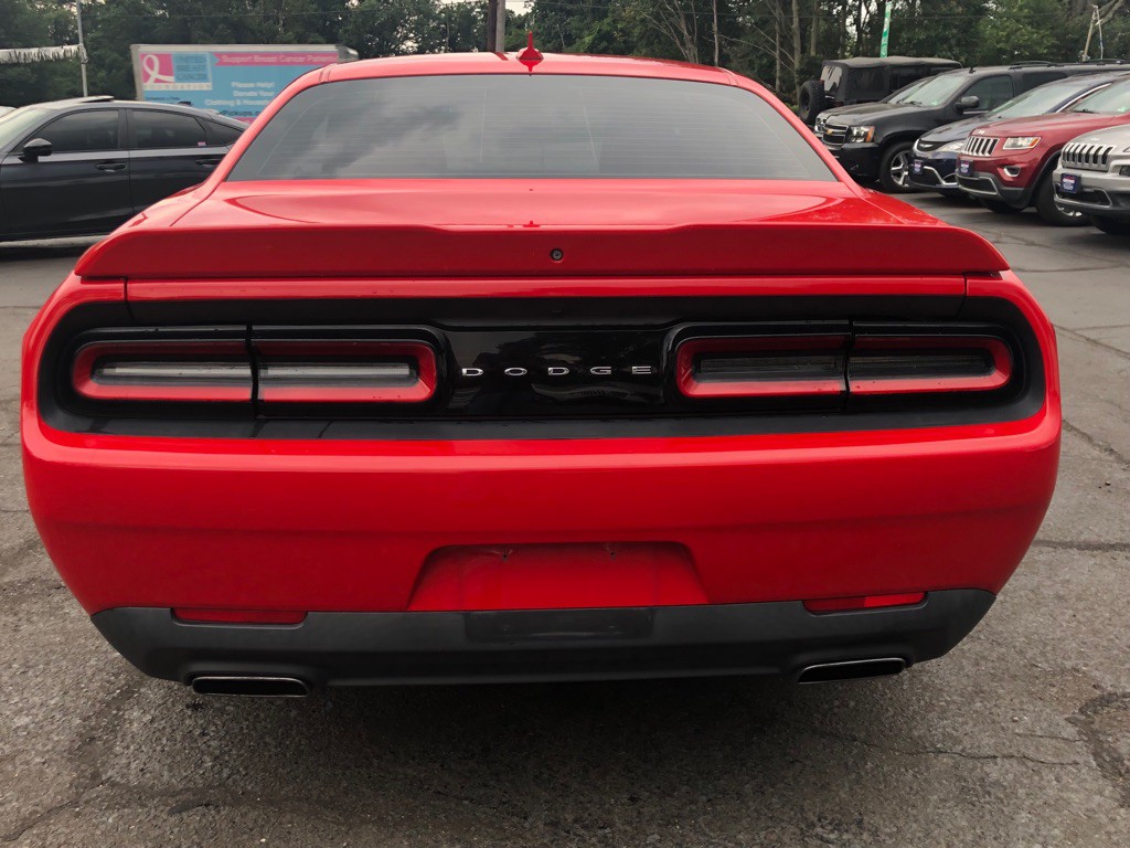 2018 Dodge Challenger Image 5