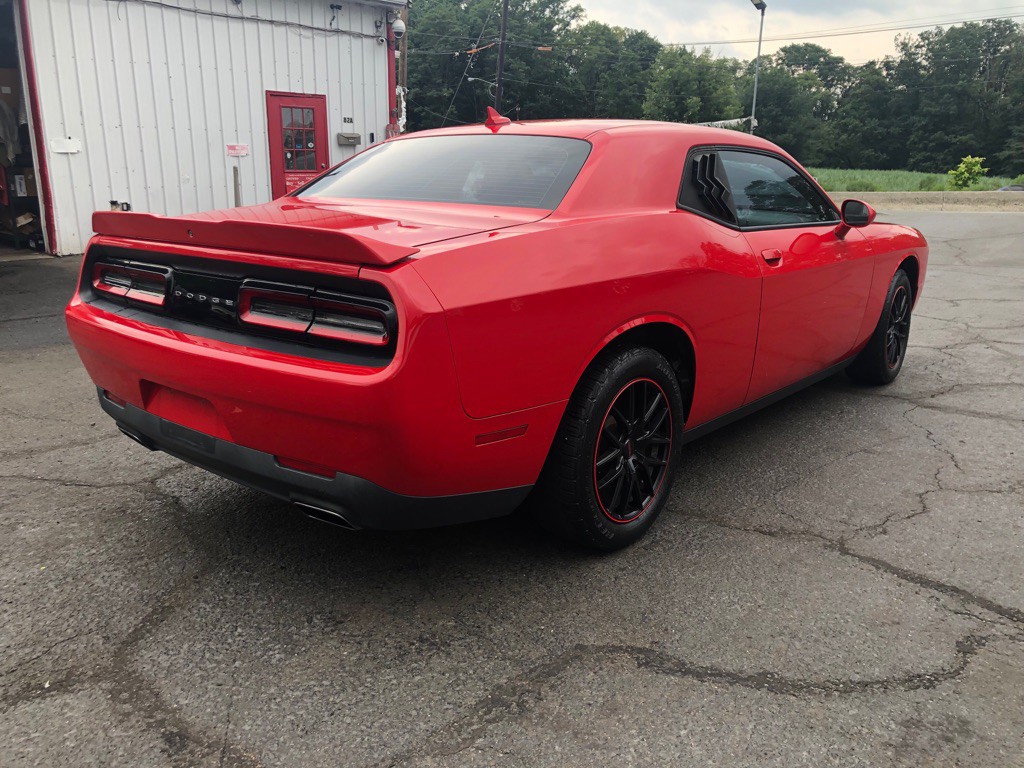 2018 Dodge Challenger Image 6