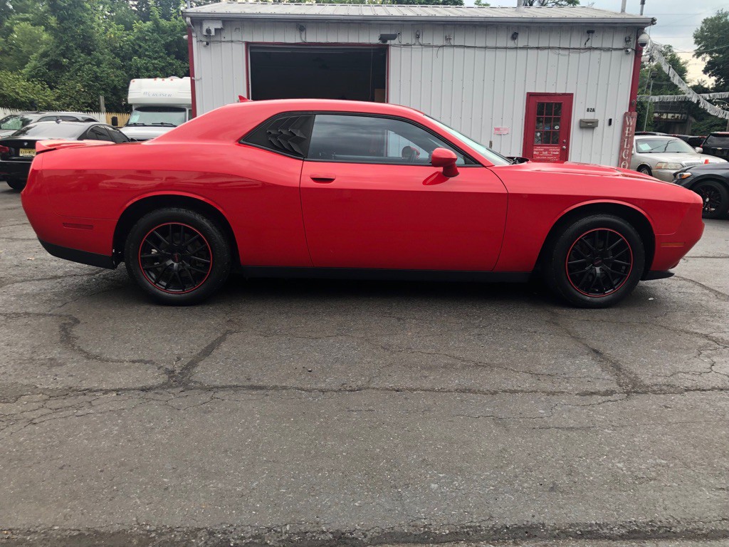 2018 Dodge Challenger Image 8