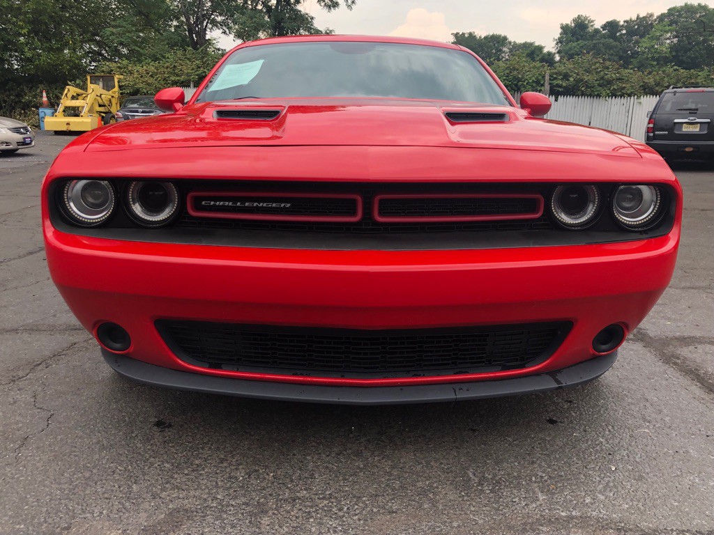 2018 Dodge Challenger Image 10