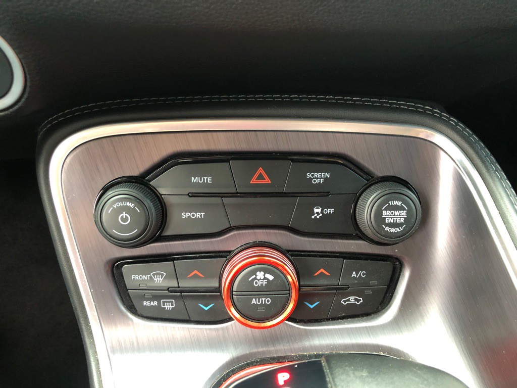 2018 Dodge Challenger Image 24