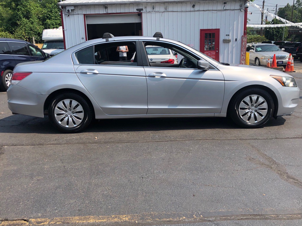 2010 Honda Accord Image 4