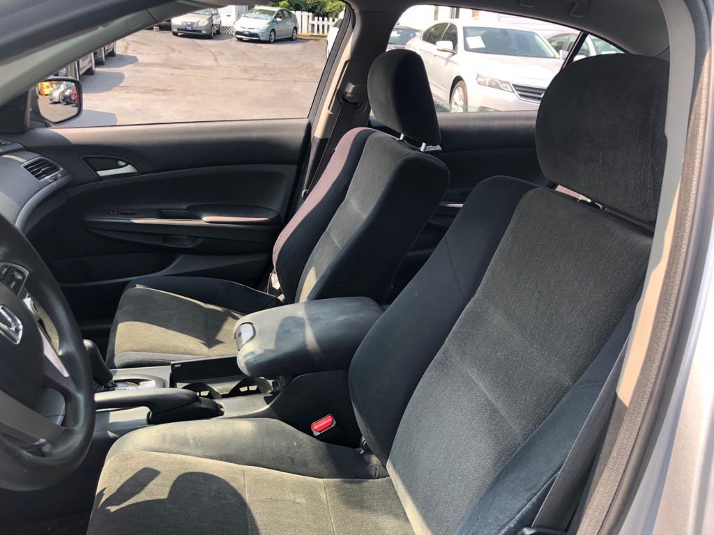 2010 Honda Accord Image 12