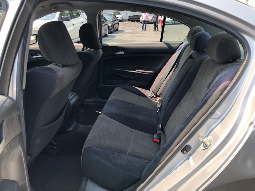 2010 Honda Accord Image 14