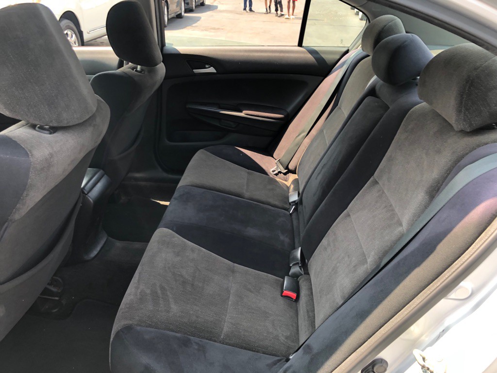 2010 Honda Accord Image 16