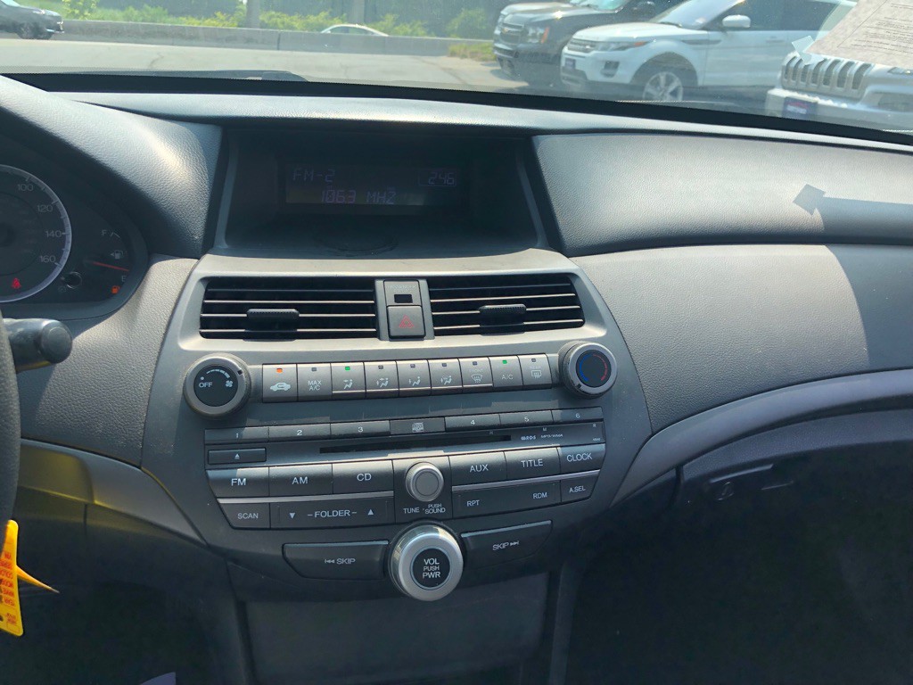 2010 Honda Accord Image 20