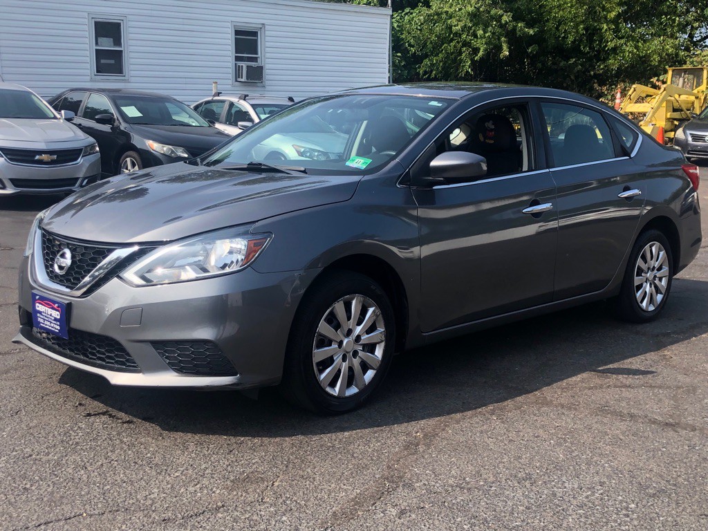 2016 Nissan Sentra Image 2
