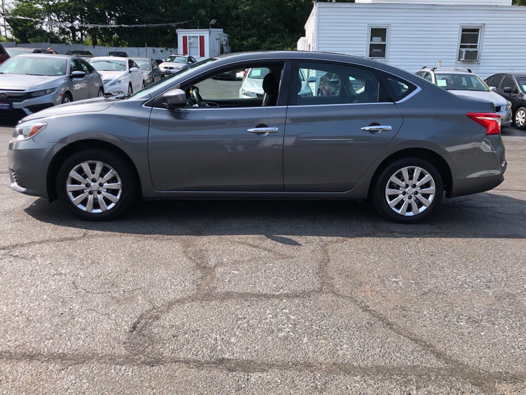 2016 Nissan Sentra Image 3
