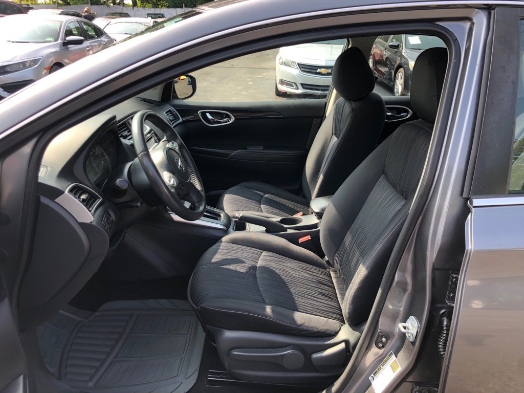 2016 Nissan Sentra Image 10