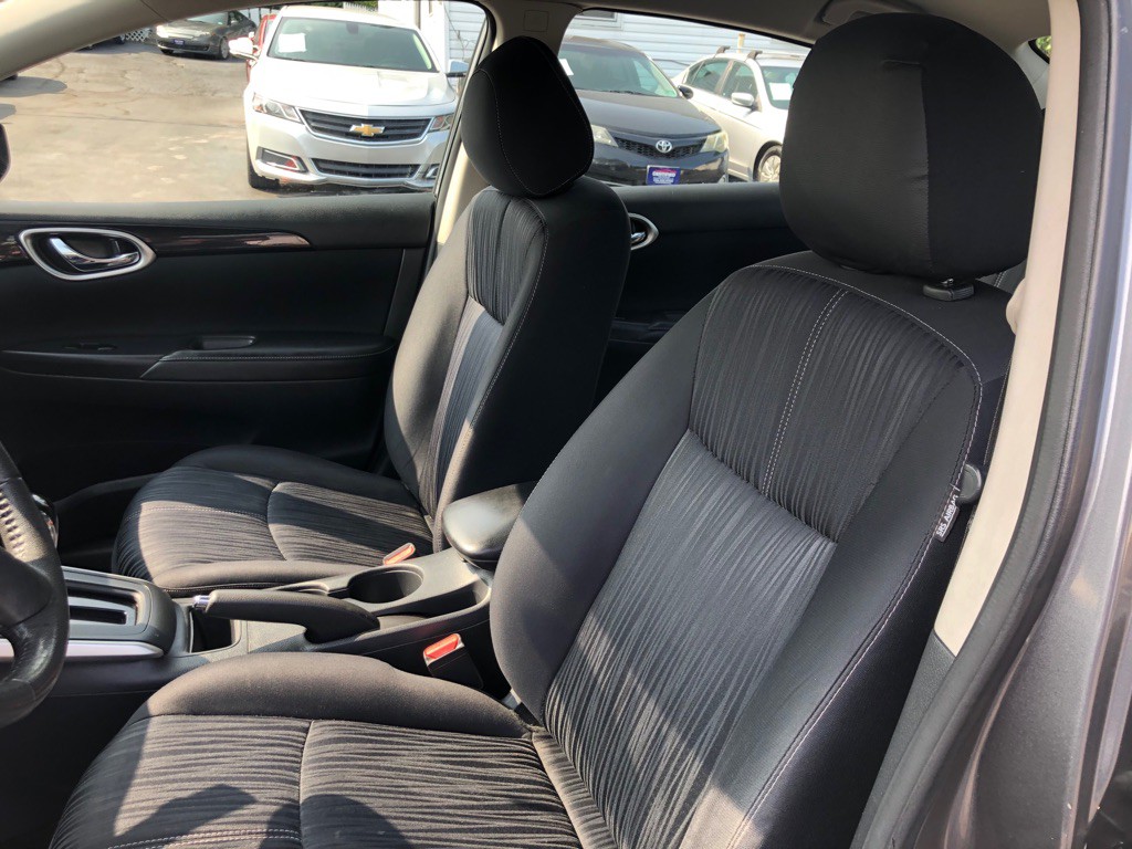 2016 Nissan Sentra Image 11