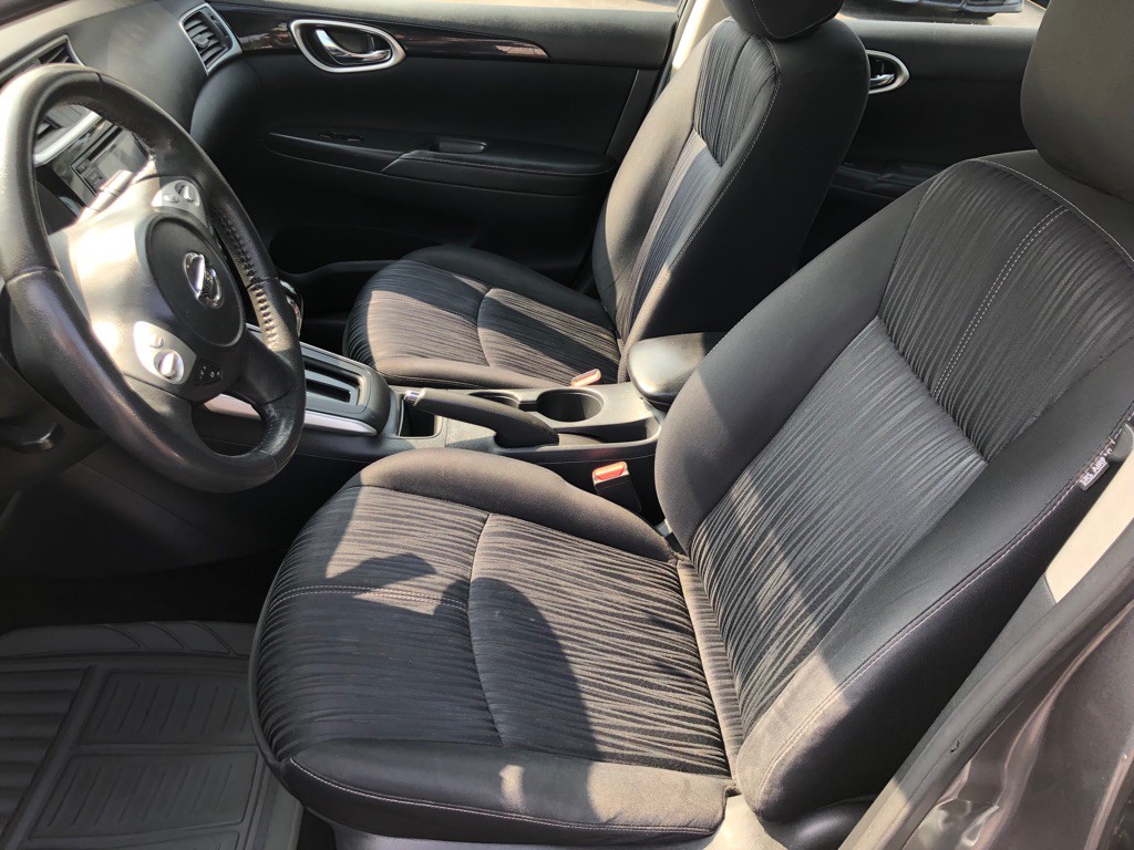 2016 Nissan Sentra Image 12