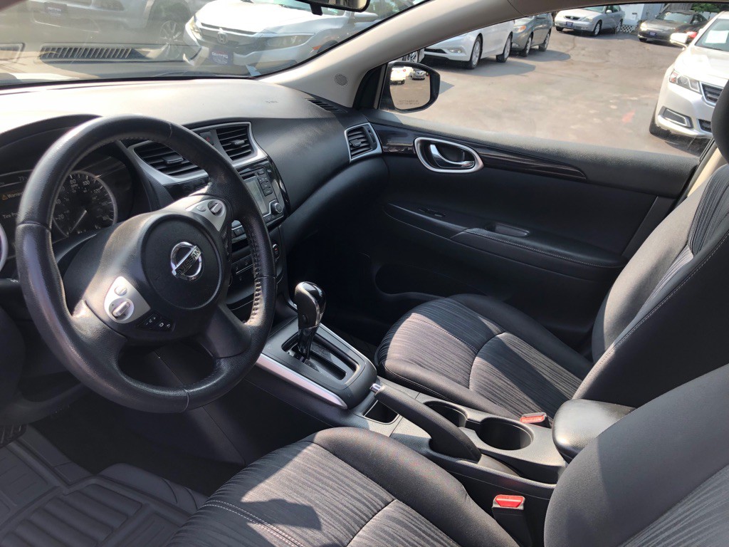 2016 Nissan Sentra Image 13