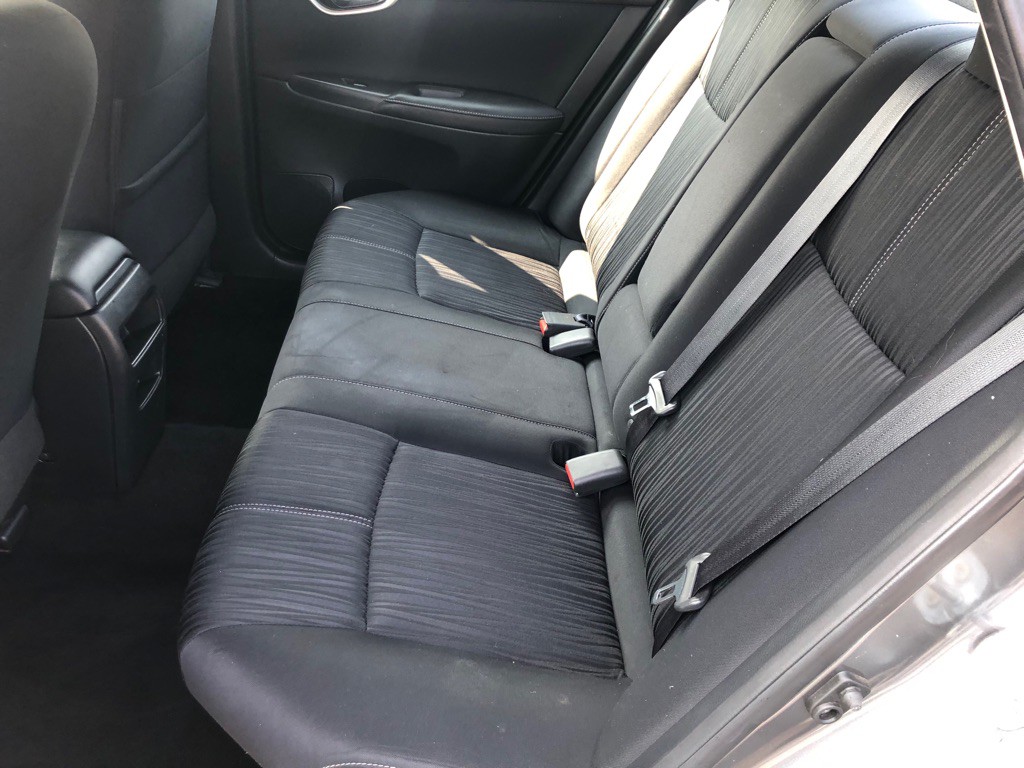 2016 Nissan Sentra Image 17