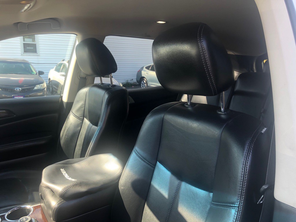 2013 Nissan Pathfinder Image 10