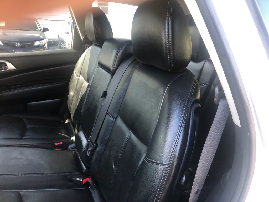2013 Nissan Pathfinder Image 14