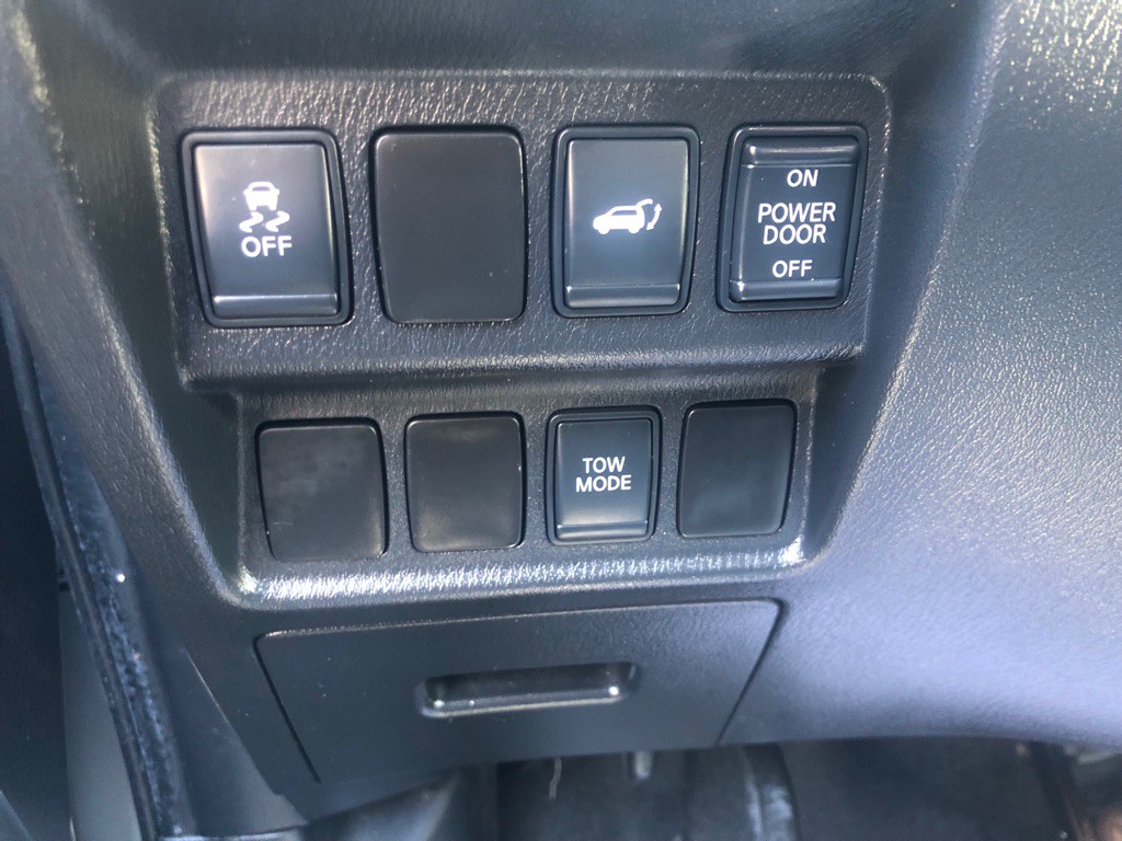 2013 Nissan Pathfinder Image 31
