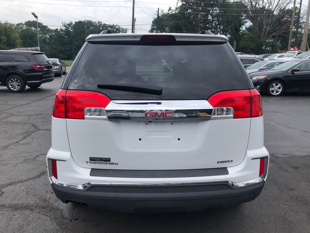 2017 GMC Terrain Image 4