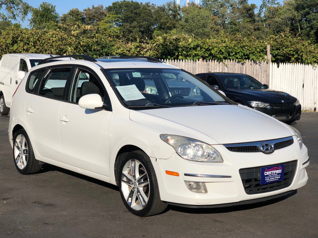 2010 Hyundai Elantra Image 1