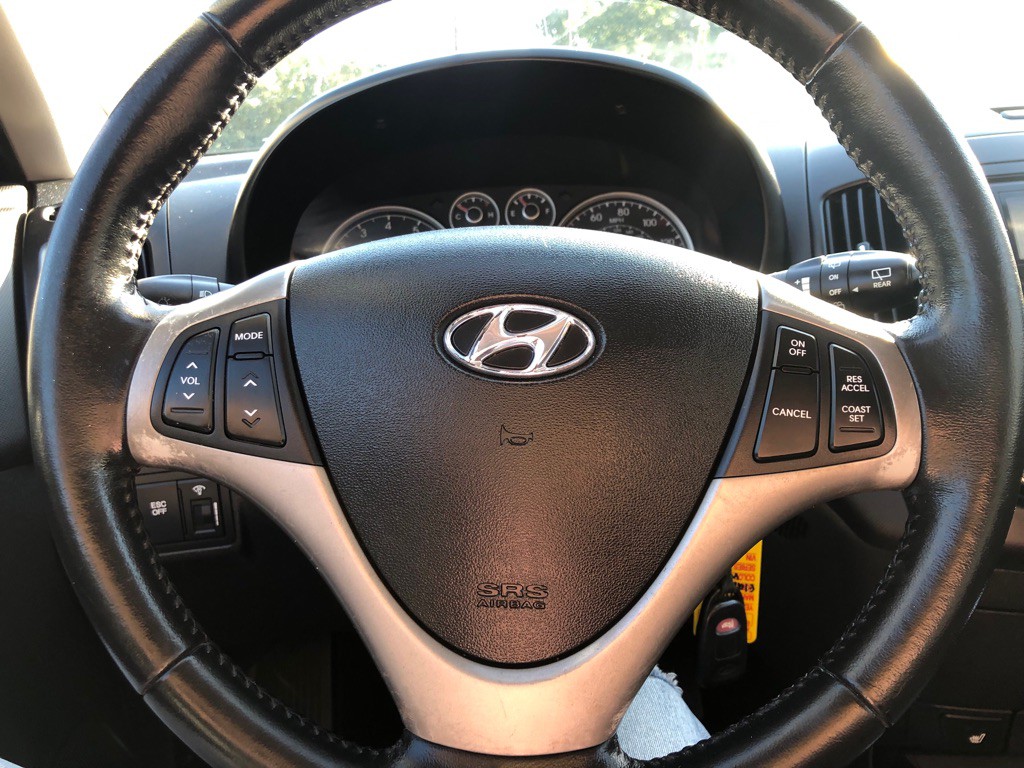 2010 Hyundai Elantra Image 24
