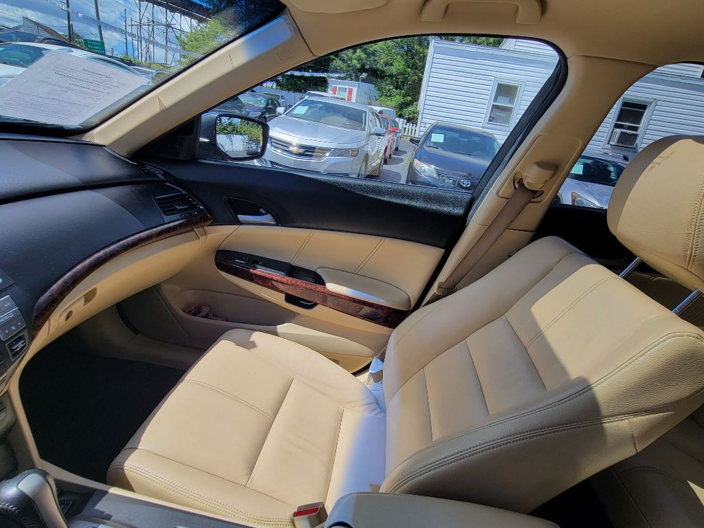 2010 Honda Crosstour Image 28