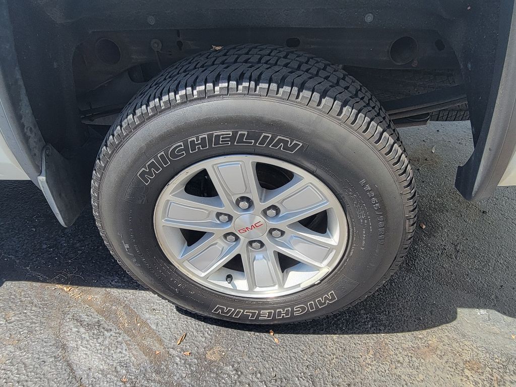 2015 GMC Sierra Image 26