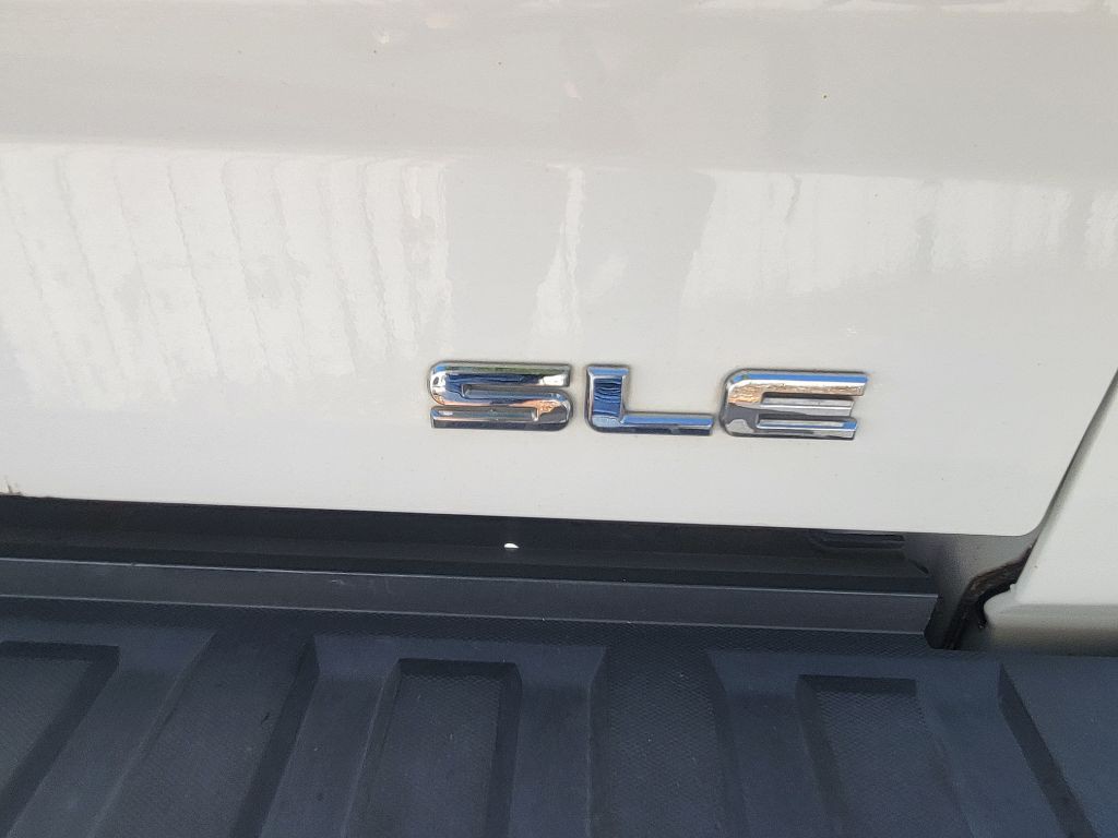 2015 GMC Sierra Image 30