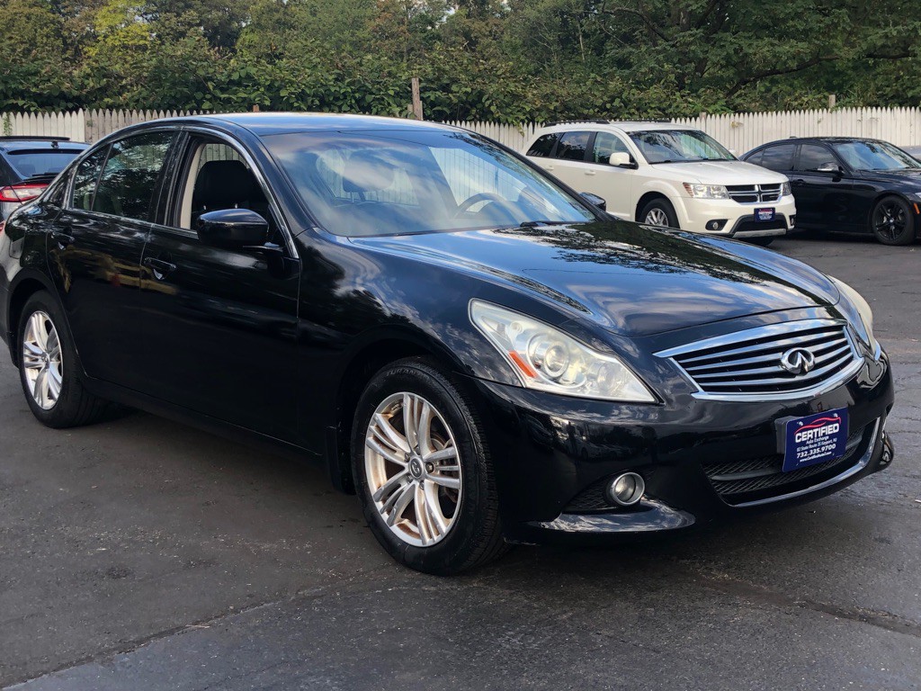 2013 INFINITI G37 Image 3