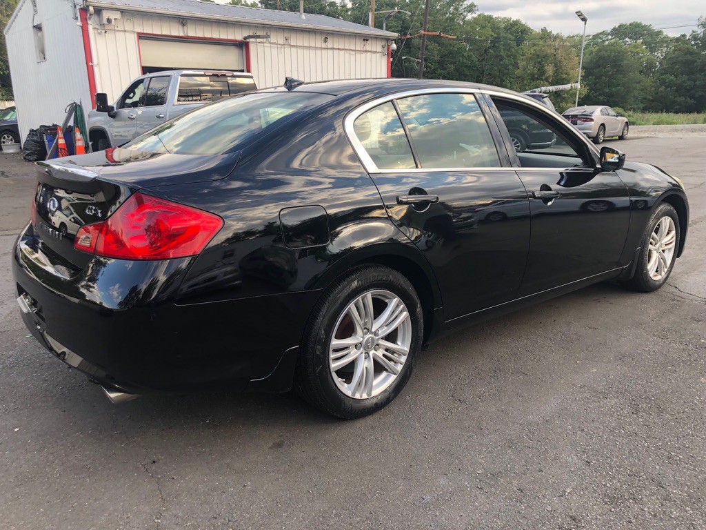 2013 INFINITI G37 Image 5