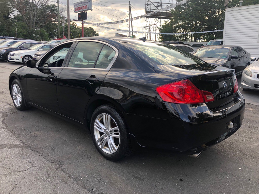 2013 INFINITI G37 Image 7