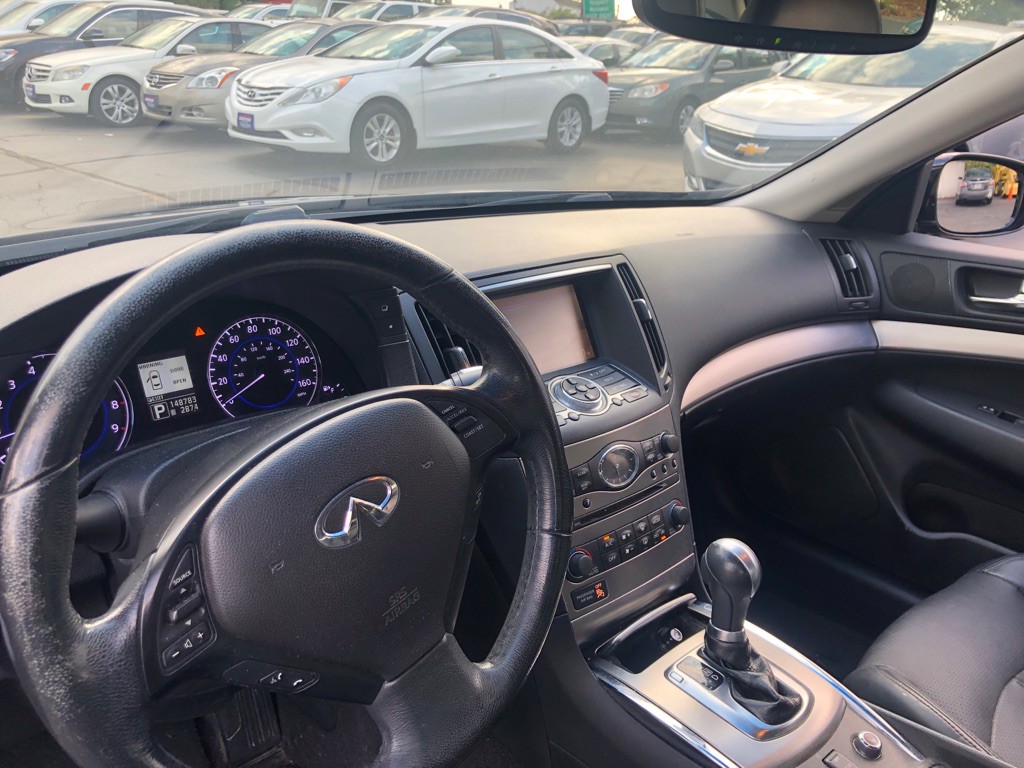2013 INFINITI G37 Image 12