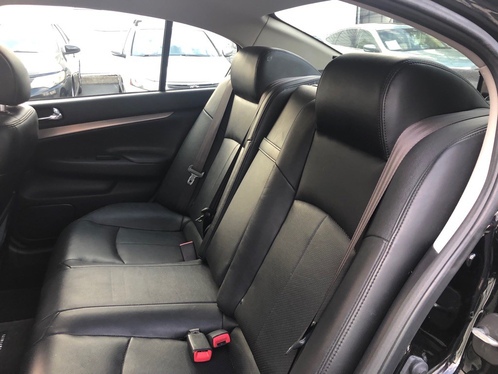 2013 INFINITI G37 Image 14
