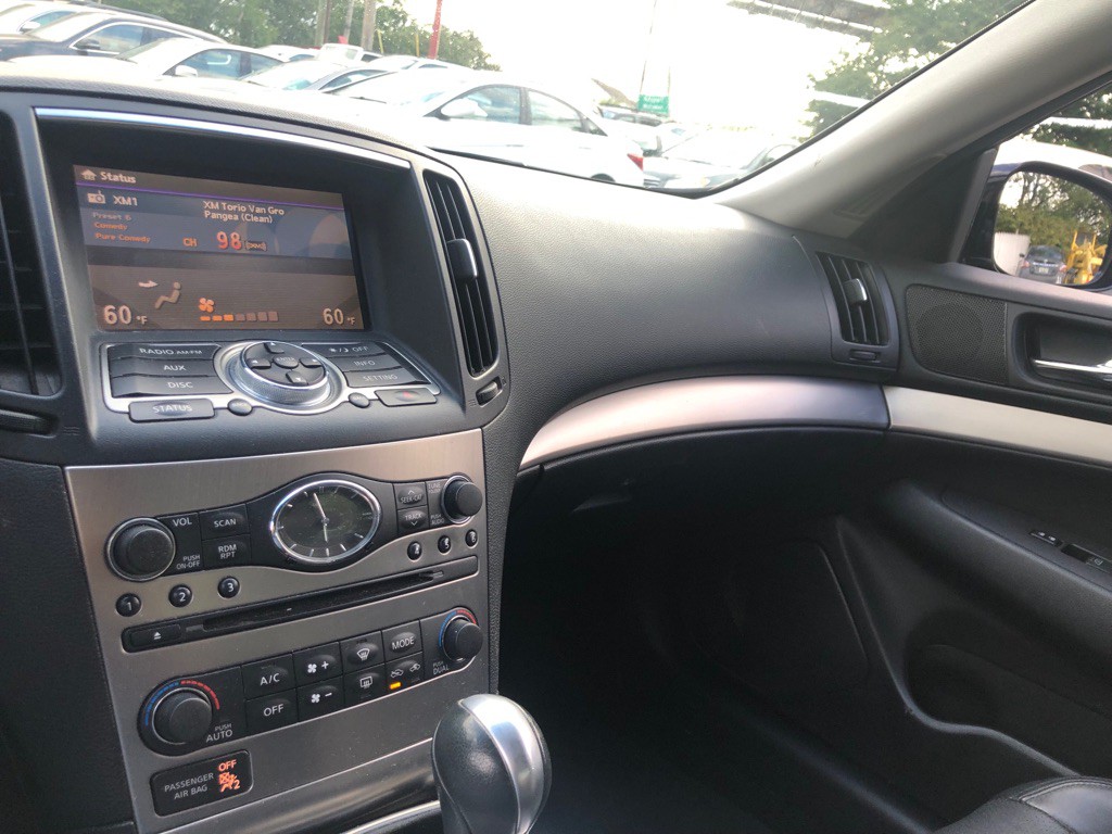 2013 INFINITI G37 Image 22