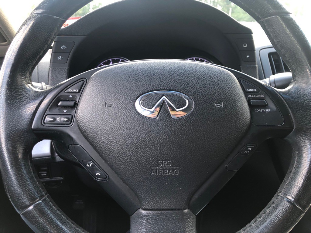 2013 INFINITI G37 Image 24