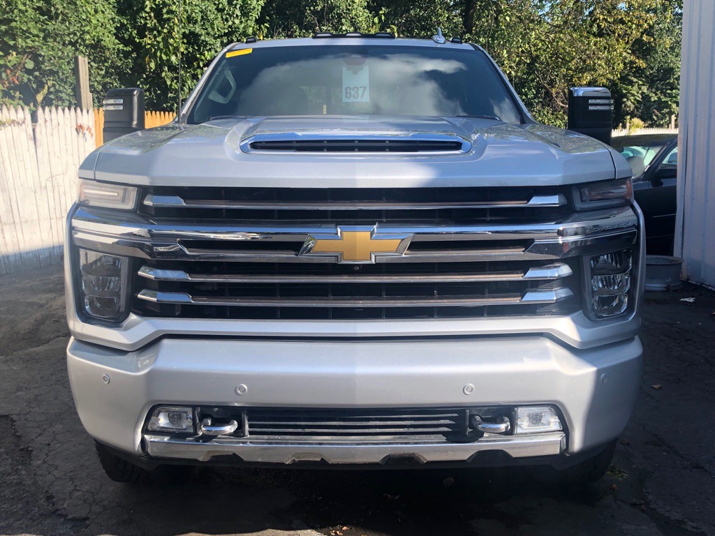 2022 Chevrolet Silverado 1500 Image 2