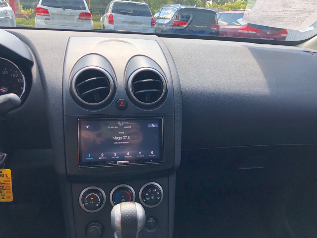 2010 Nissan Rogue Image 21